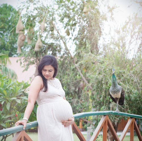 Best Maternity Photographers In Mumbai