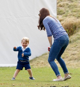 Prince-George-Wears-Crocs (1)