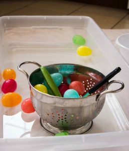 Water Beads Scoop and Transfer - Busy Toddler