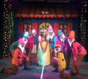 Snow white & the & dwarfs musical in India (1)