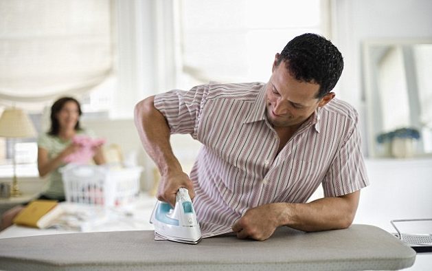 ironing-damp-clothes_how-to-dry-your-clothes-during-rains_kidsstoppress